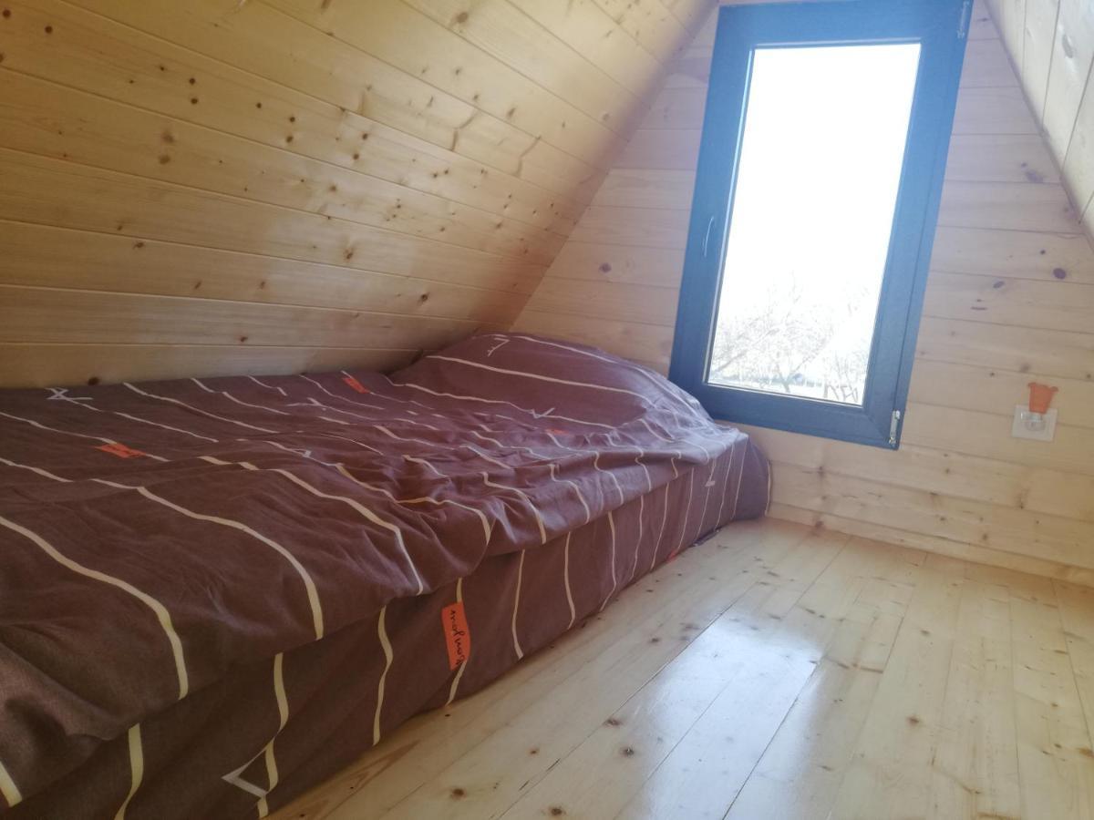 Cottage In Udabno Luaran gambar